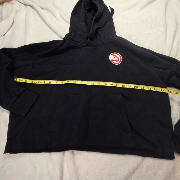 Atlanta Hawks Nike NBA Hoodie Cropped Black Pullover Sweatshirt size M - Picture 5 of 9